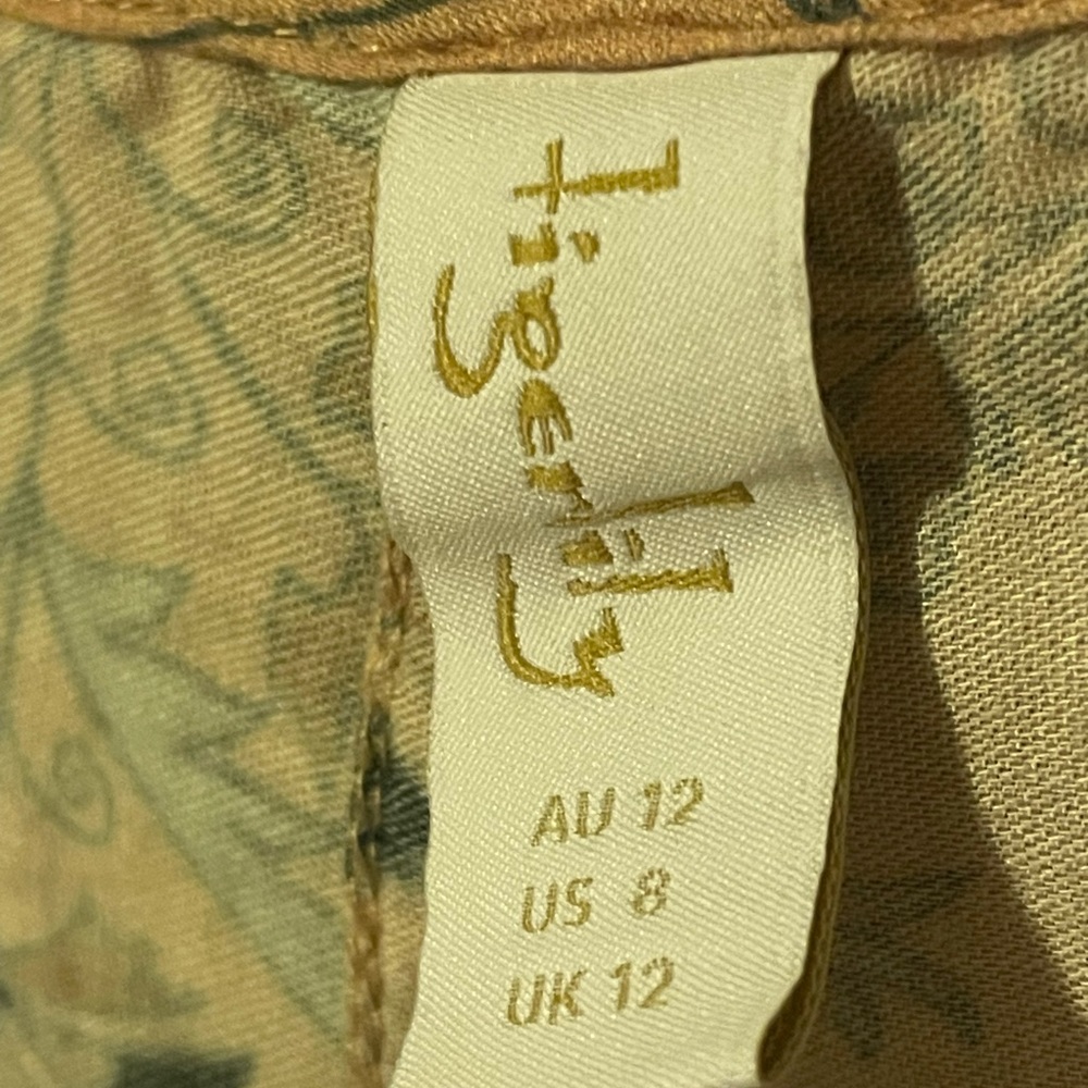 Tigerlily dress Size 12 PLUS matching shawl Size 12. - Picture 9 of 9